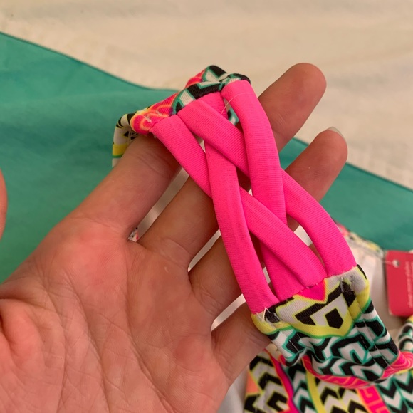 NWT printed bikini bottoms - Picture 3 of 5